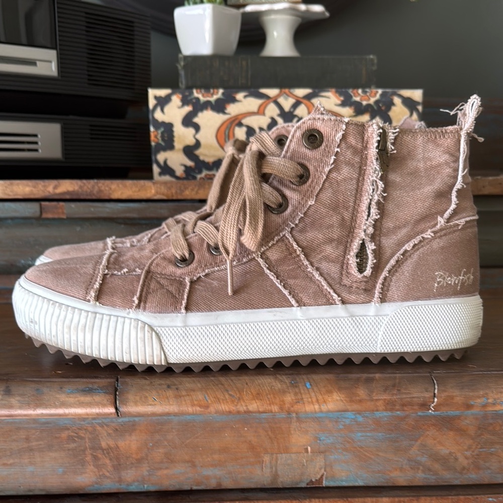 Blowfish Women's High-Top Sneakers in Brown and White